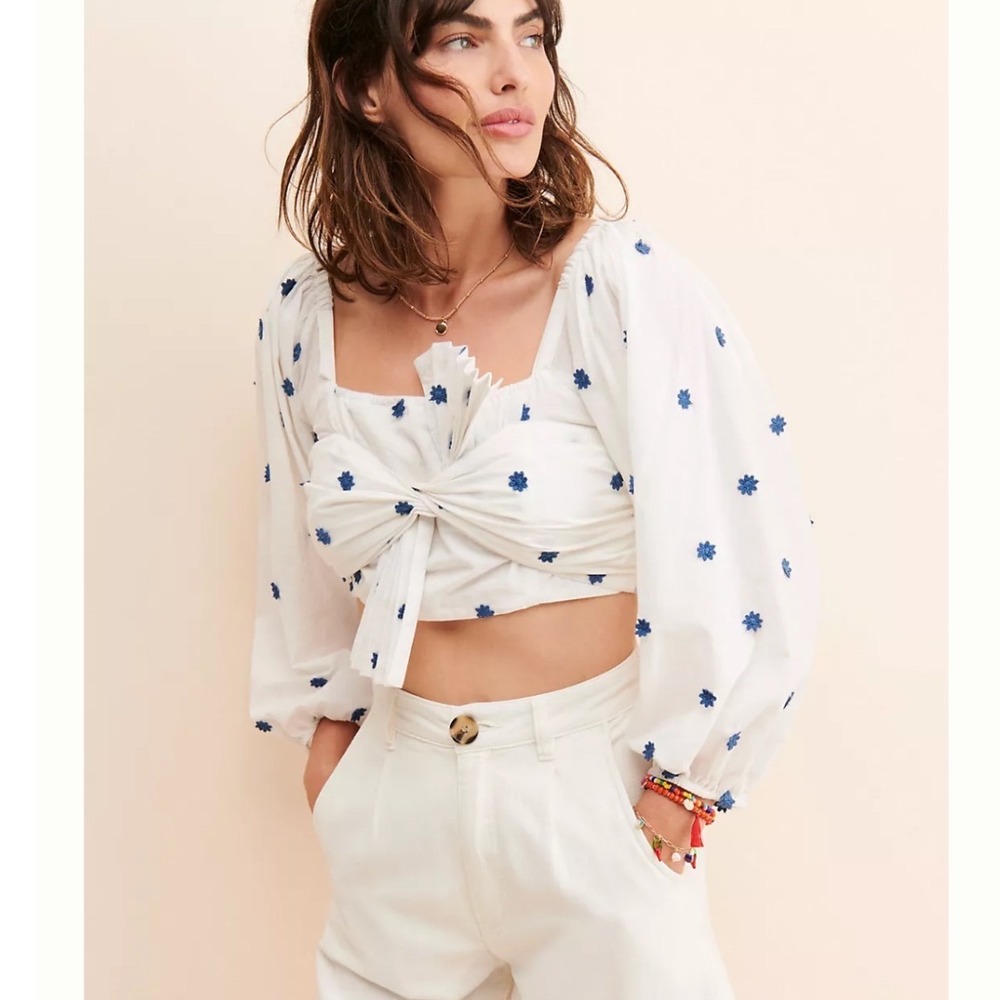 Farm Rio Bow Front Crop Top White Blue Embroidered Floral Puff Sleeve Small